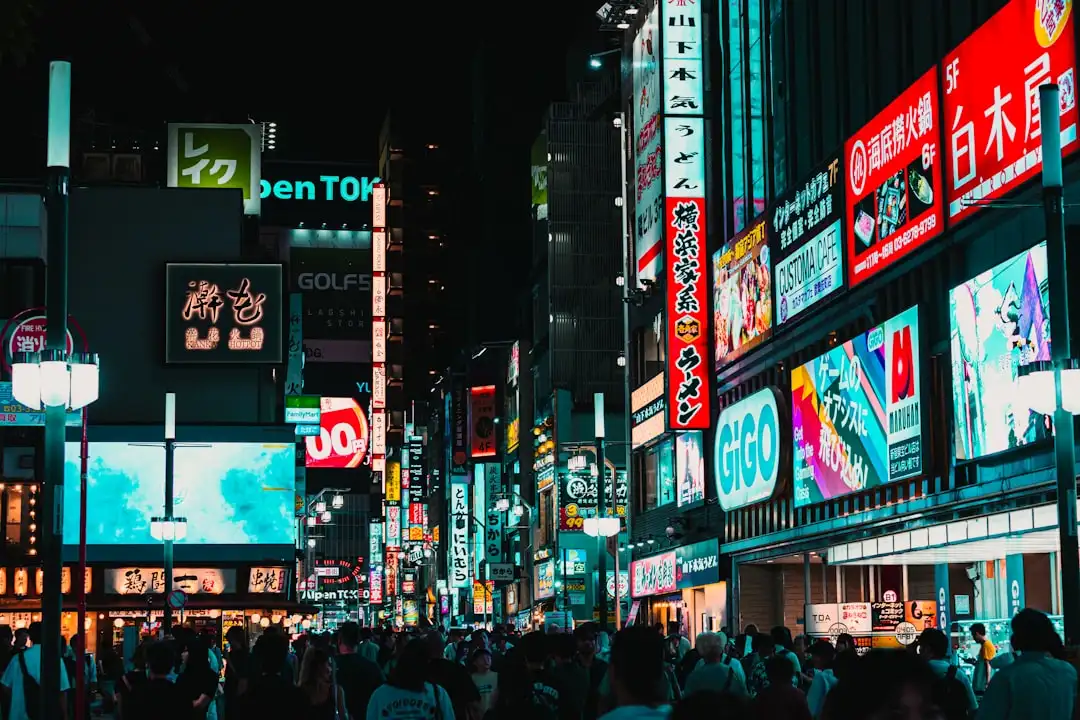 业务管理软件光盘与云端系统在中小企业中的性能对比分析